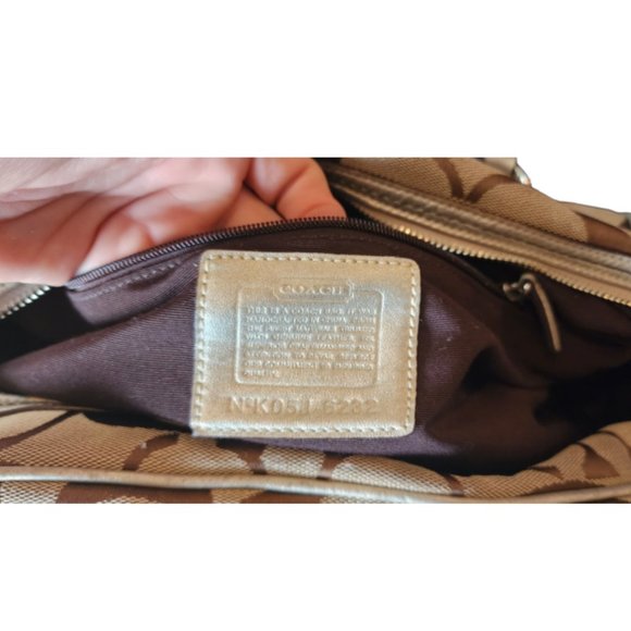 COACH MONOGRAM SIGNATURE GALLERY POCKET TOTE SATCHEL WITH MATCHING WALLET - Picture 3 of 8